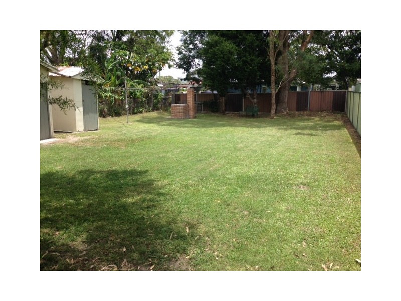 19 McLean Street, Killarney Vale NSW 2261