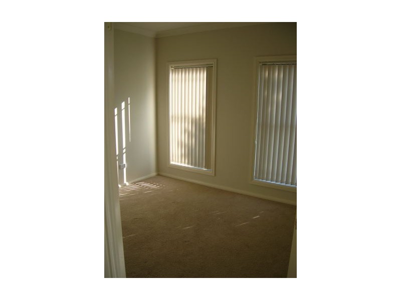 18 Germaine Avenue, Bateau Bay NSW 2261