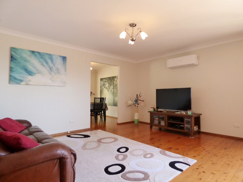 11 Margherita Avenue, Bateau Bay NSW 2261