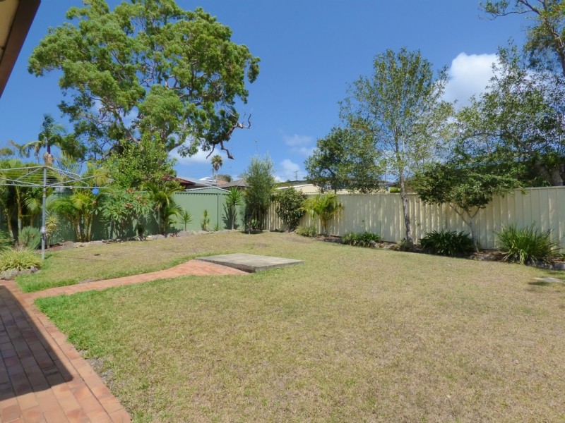 11 Margherita Avenue, Bateau Bay NSW 2261
