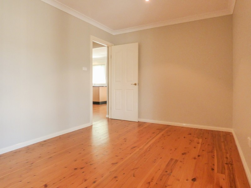 24B Germaine Avenue, Bateau Bay NSW 2261