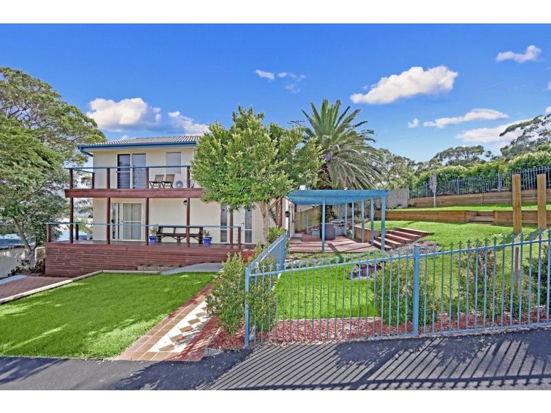 15 Rickard Street, Bateau Bay NSW 2261