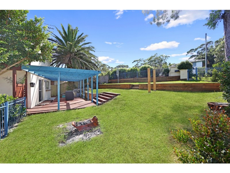 15 Rickard Street, Bateau Bay NSW 2261