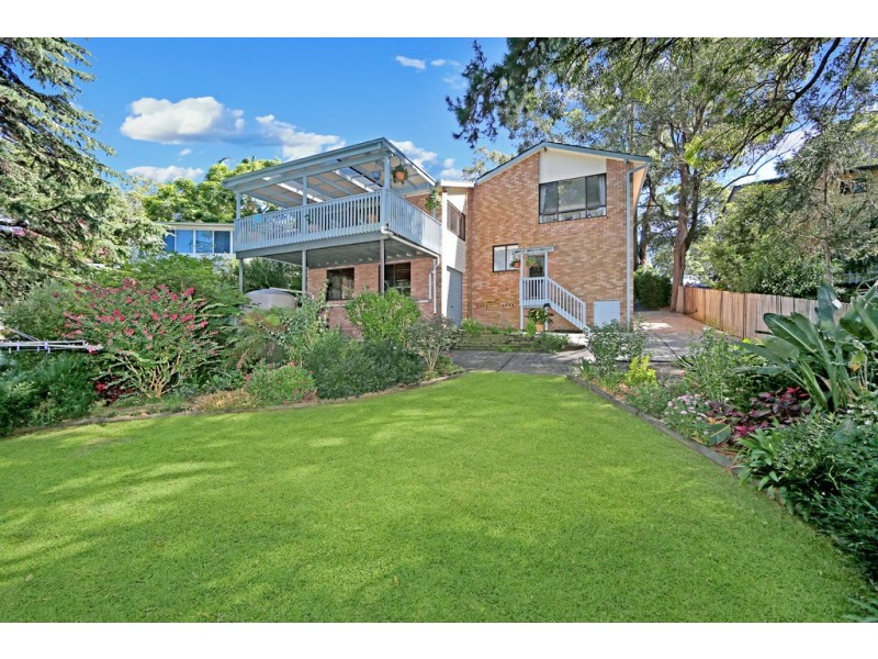 33 Kilkenny Parade, Berkeley Vale NSW 2261