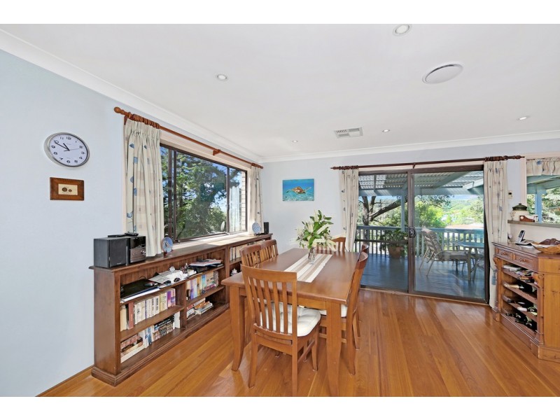 33 Kilkenny Parade, Berkeley Vale NSW 2261