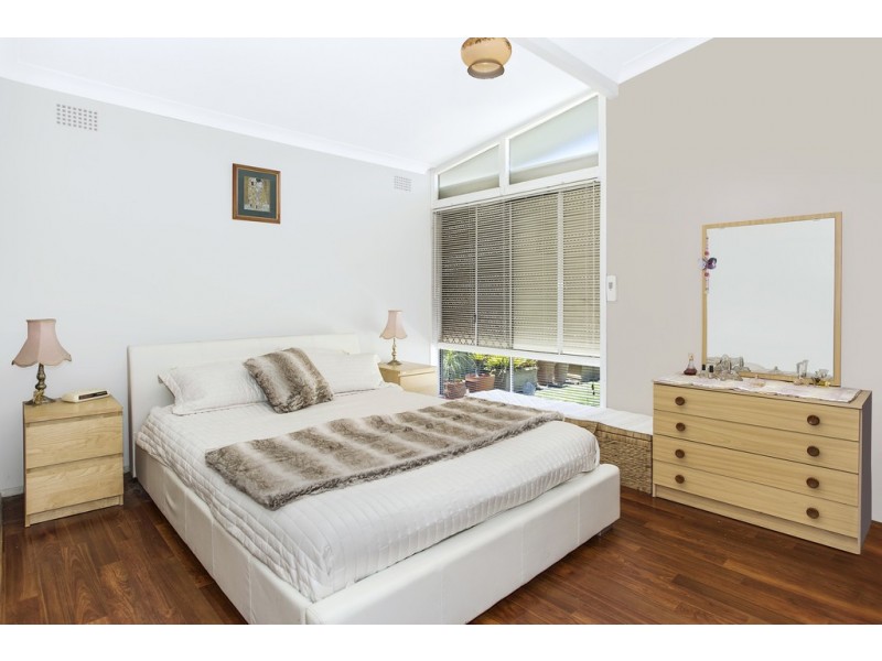 523 The Entrance Road, Bateau Bay NSW 2261