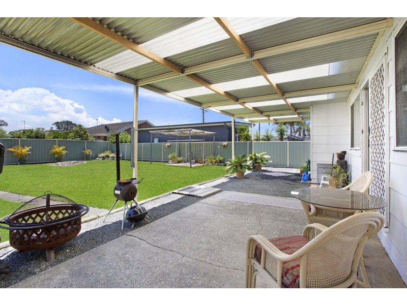 523 The Entrance Road, Bateau Bay NSW 2261