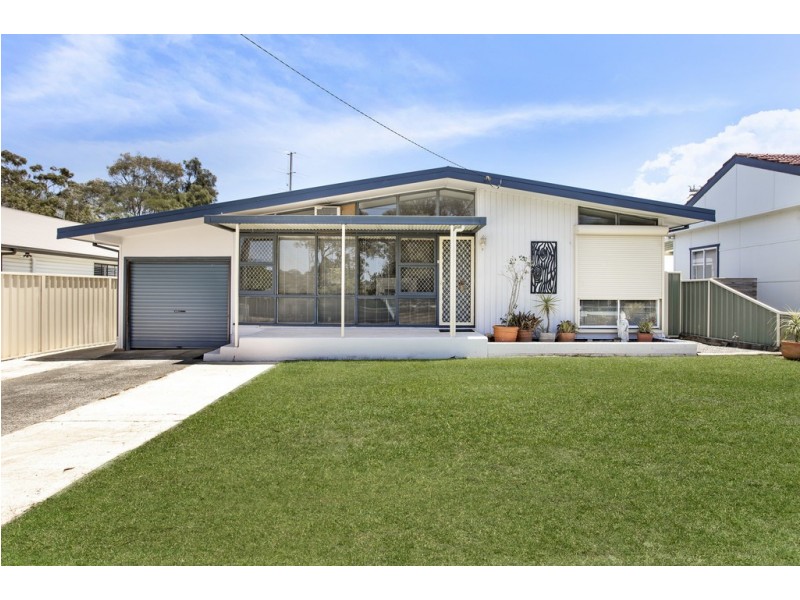 523 The Entrance Road, Bateau Bay NSW 2261