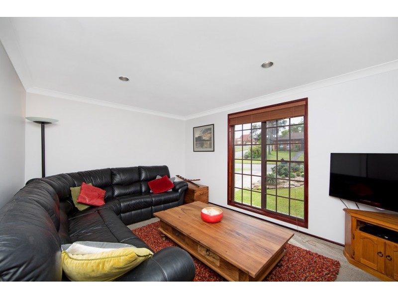 54 Premier Way, Bateau Bay NSW 2261