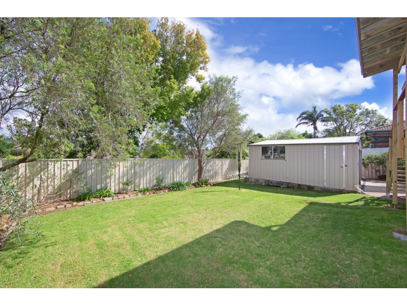 54 Premier Way, Bateau Bay NSW 2261