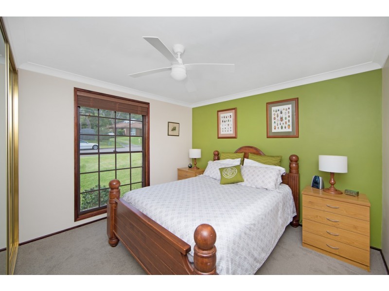 54 Premier Way, Bateau Bay NSW 2261