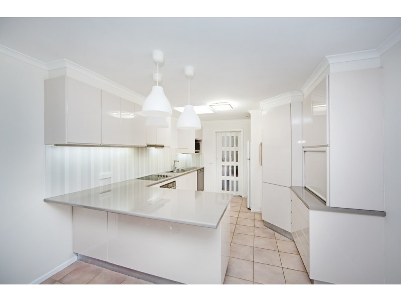 19 Newhaven Place, Bateau Bay NSW 2261