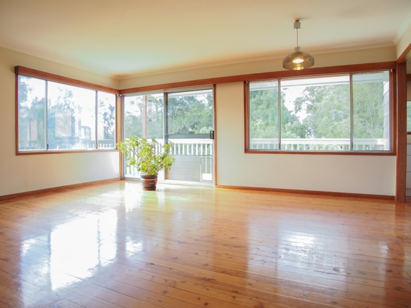 125 Lakedge Avenue, Berkeley Vale NSW 2261