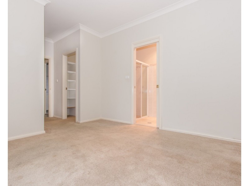 18a Germaine Avenue, Bateau Bay NSW 2261