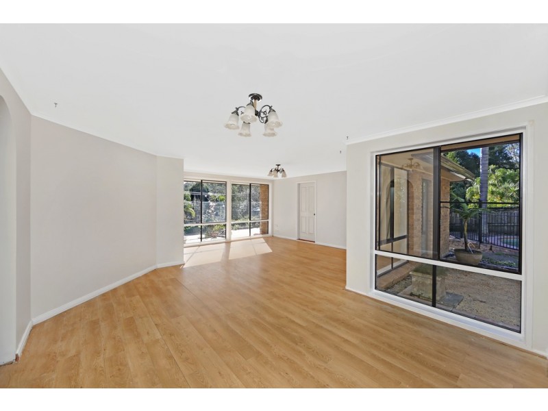 7 Hakea Close, Wyoming NSW 2250