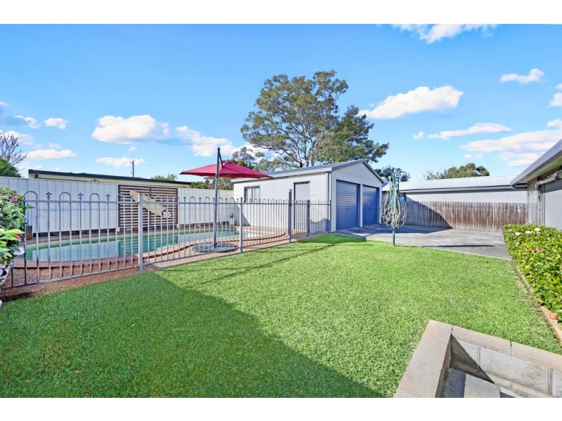 69 Coonanga Avenue, Budgewoi NSW 2262