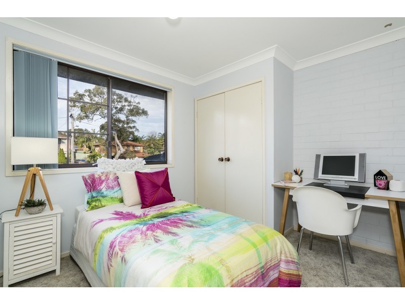 17 Lisa Close, Bateau Bay NSW 2261