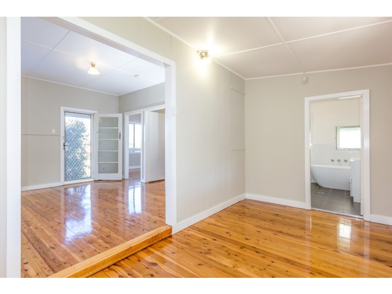53 Bass Avenue, Killarney Vale NSW 2261
