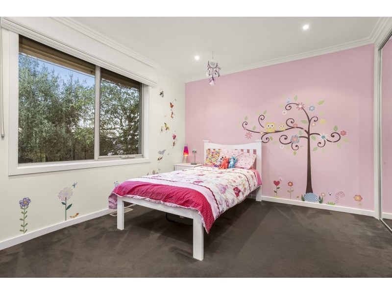 8 Azure Court, Templestowe VIC 3106