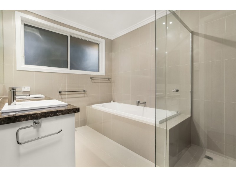 8 Azure Court, Templestowe VIC 3106