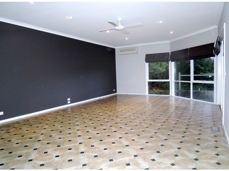 107 Alto Avenue, Croydon VIC 3136