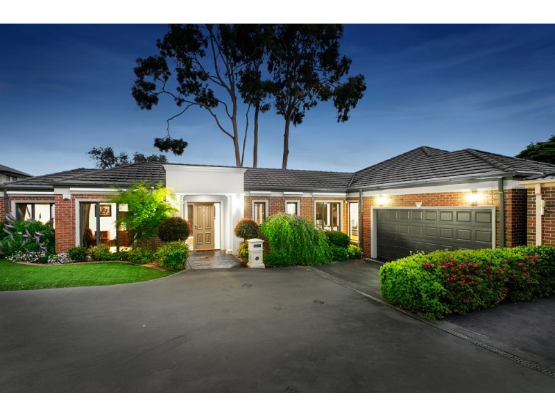 6 Thomas Walk, Doncaster East VIC 3109