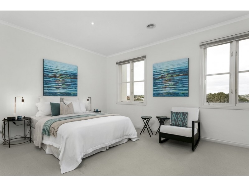 7 The Pines Outlook, Doncaster East VIC 3109