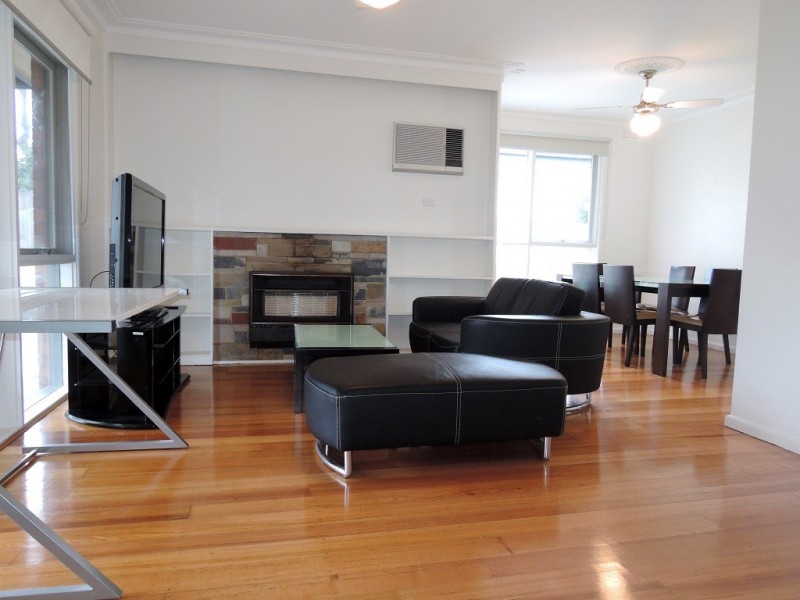 4 Canora Street, Blackburn South VIC 3130