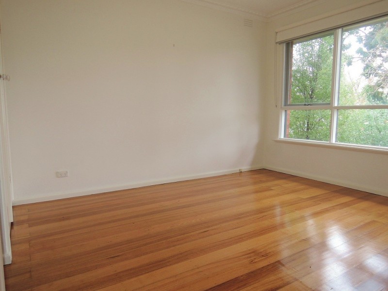 4 Canora Street, Blackburn South VIC 3130