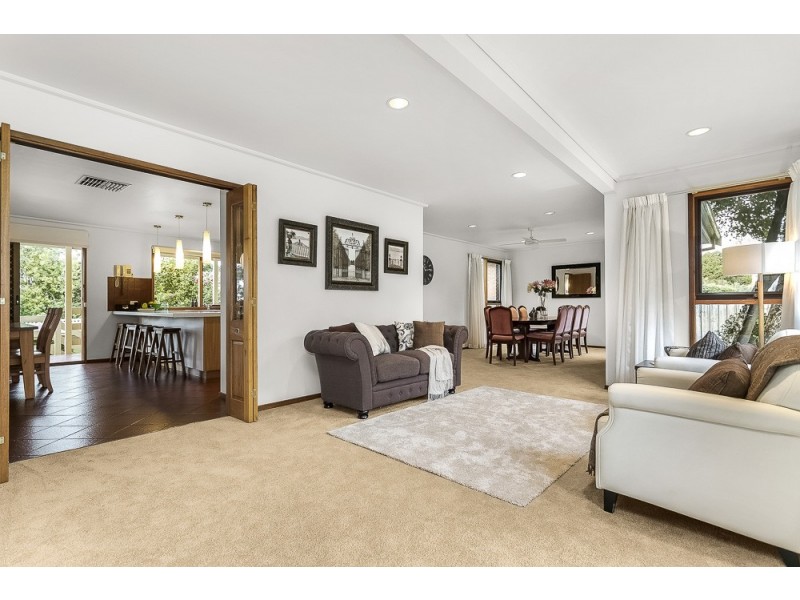 17 Peppermint Court, Doncaster East VIC 3109