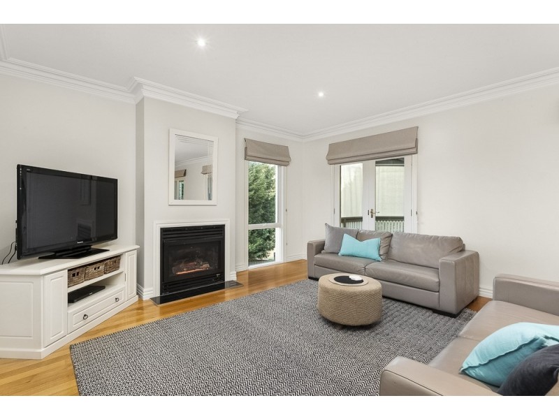 9 Helmsdale Retreat, Templestowe VIC 3106