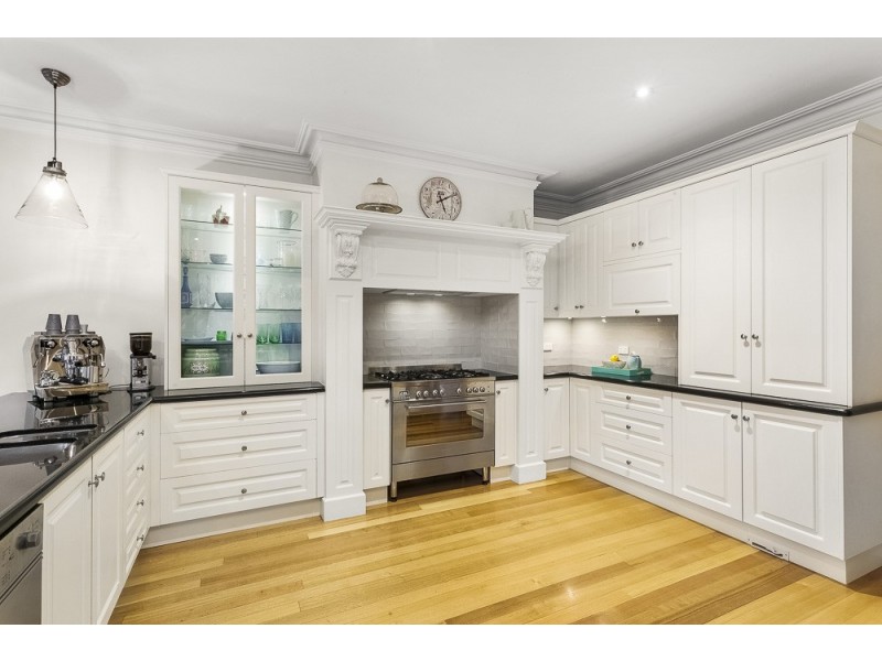 9 Helmsdale Retreat, Templestowe VIC 3106