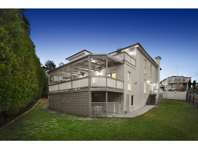 9 Helmsdale Retreat, Templestowe VIC 3106