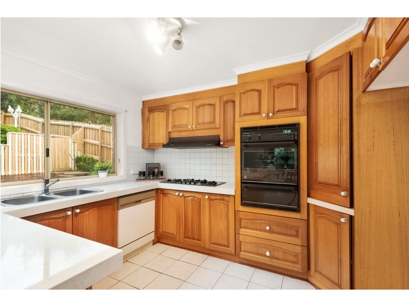 14 Hillcroft Drive, Templestowe VIC 3106