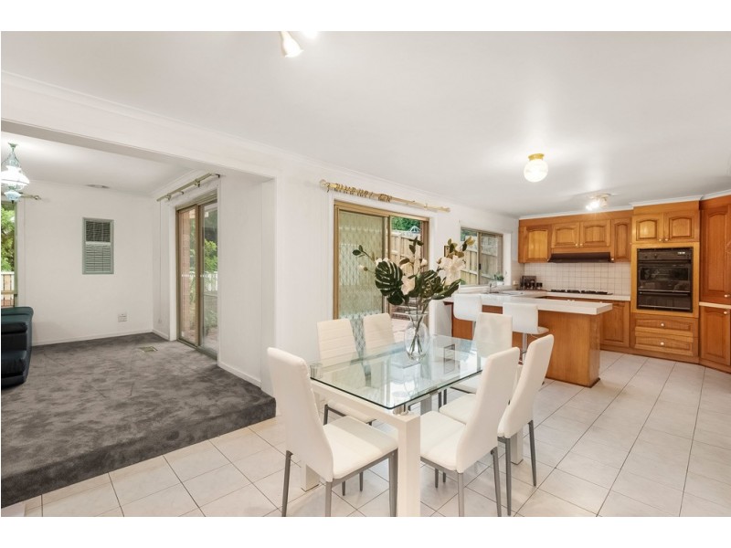 14 Hillcroft Drive, Templestowe VIC 3106
