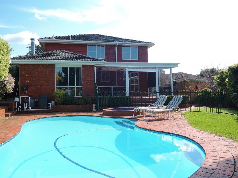 4 Hallifax Court, Doncaster East VIC 3109