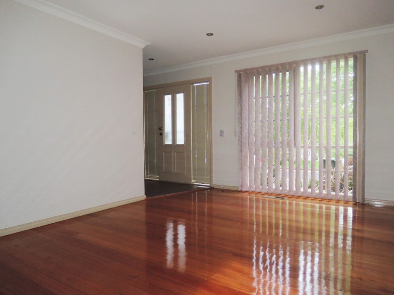 6 Cole Close, Burwood East VIC 3151