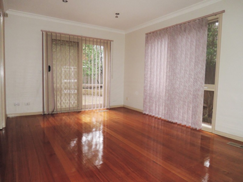 6 Cole Close, Burwood East VIC 3151