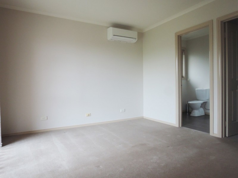 6 Cole Close, Burwood East VIC 3151