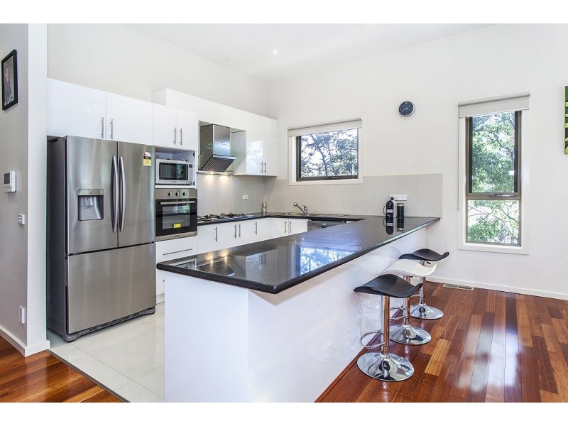 3/28 Boronia Grove, Doncaster East VIC 3109