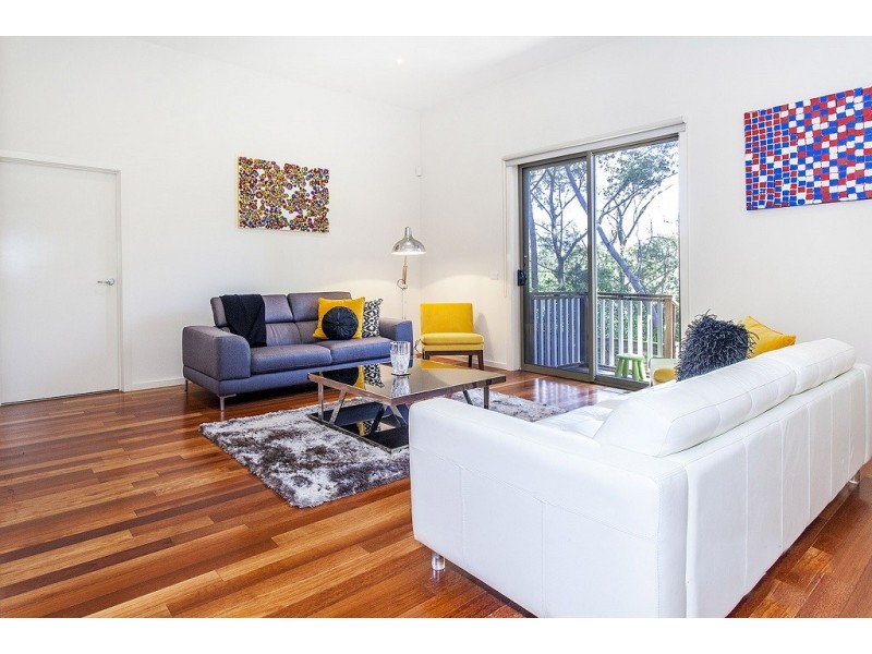 3/28 Boronia Grove, Doncaster East VIC 3109
