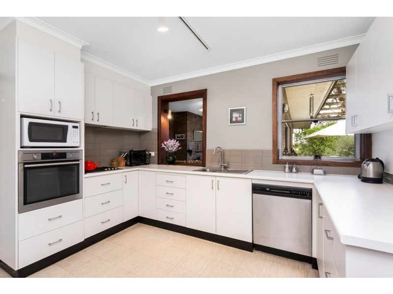 5 Fran Court, Templestowe Lower VIC 3107