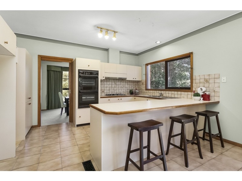 9 Glenmanor Close, Templestowe VIC 3106