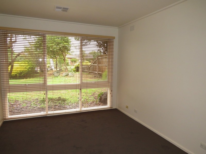 10 Scenic Rise, Doncaster VIC 3108