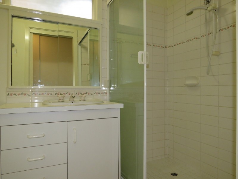 10 Scenic Rise, Doncaster VIC 3108