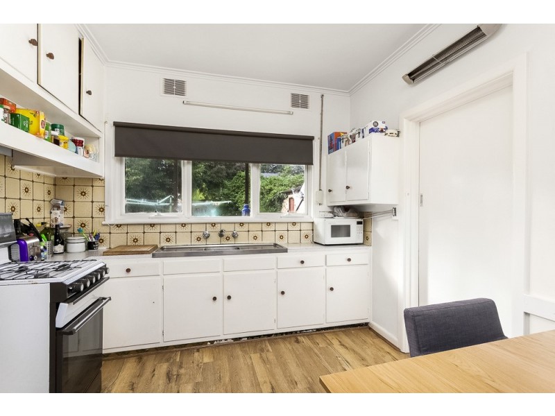 9 Esta Street, Blackburn North VIC 3130