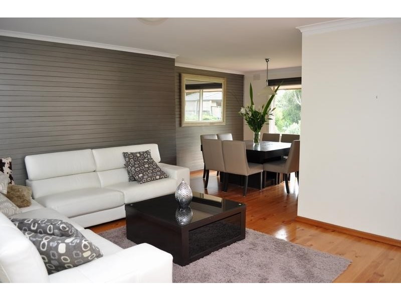 27 Caringal Avenue, Doncaster VIC 3108