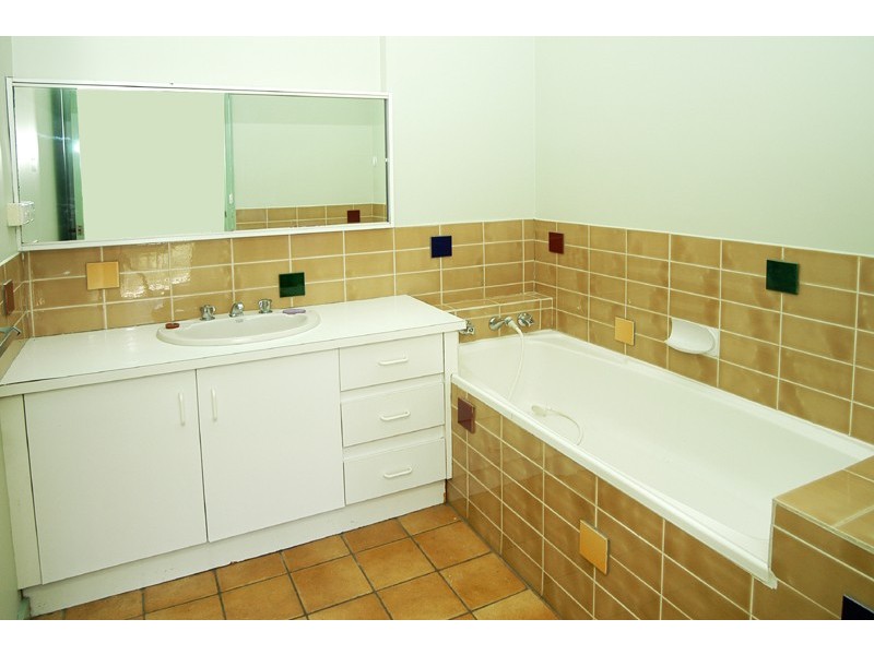 2/115-119 Manningham Road, Bulleen VIC 3105