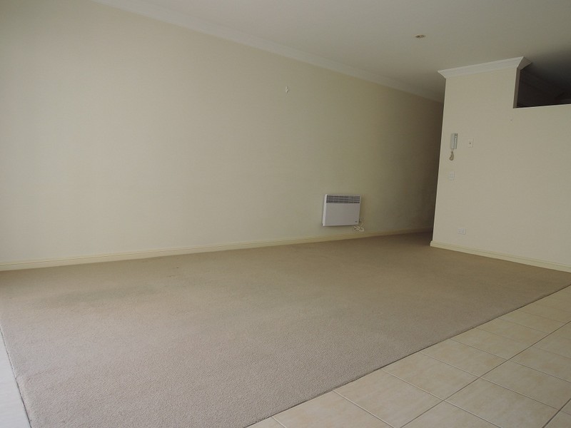 706/69-71 Stead Street, South Melbourne VIC 3205