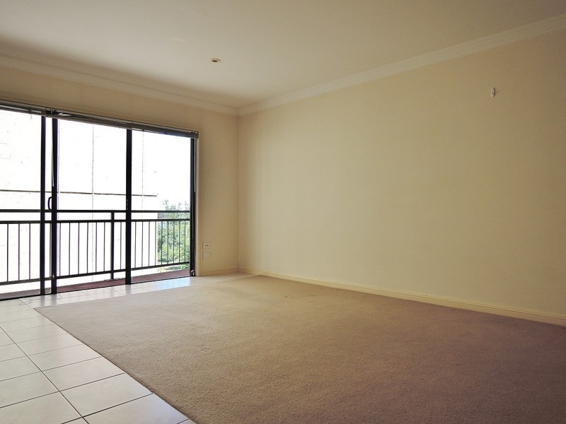 706/69-71 Stead Street, South Melbourne VIC 3205